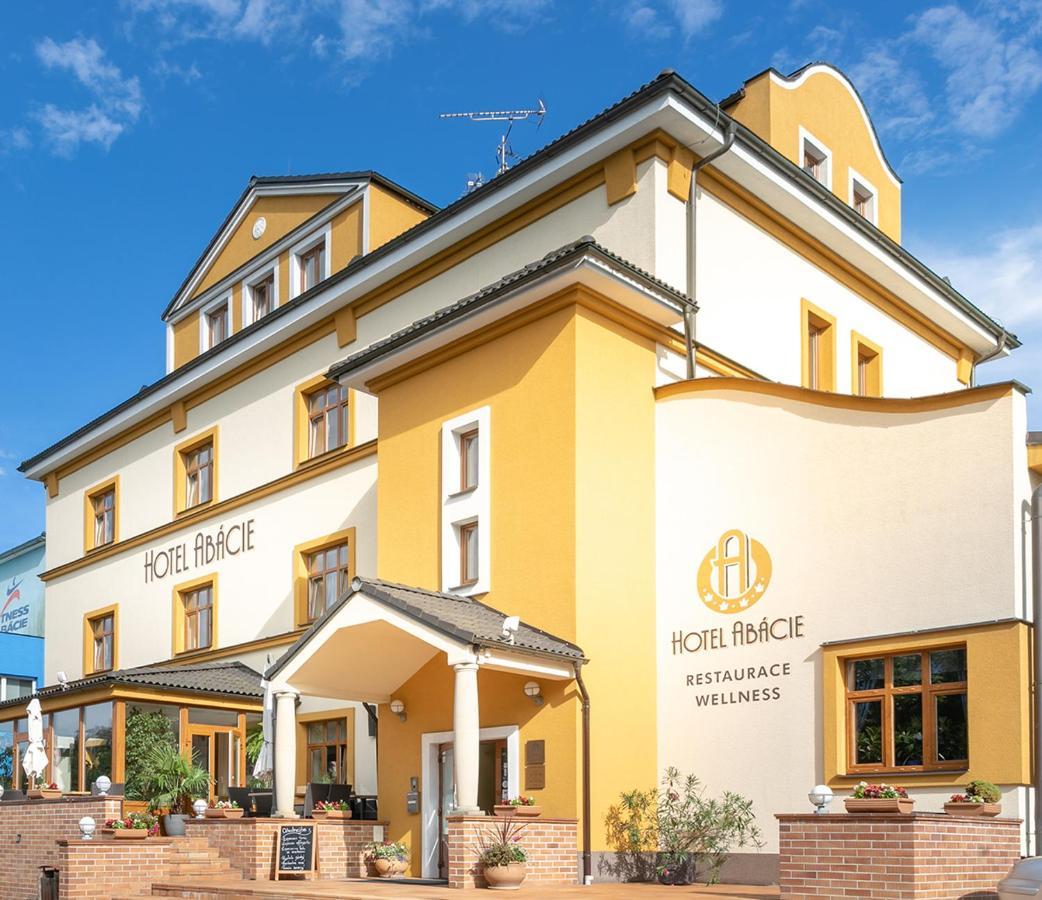 Hotel Abacie & Wellness Valašské Meziříčí Eksteriør billede