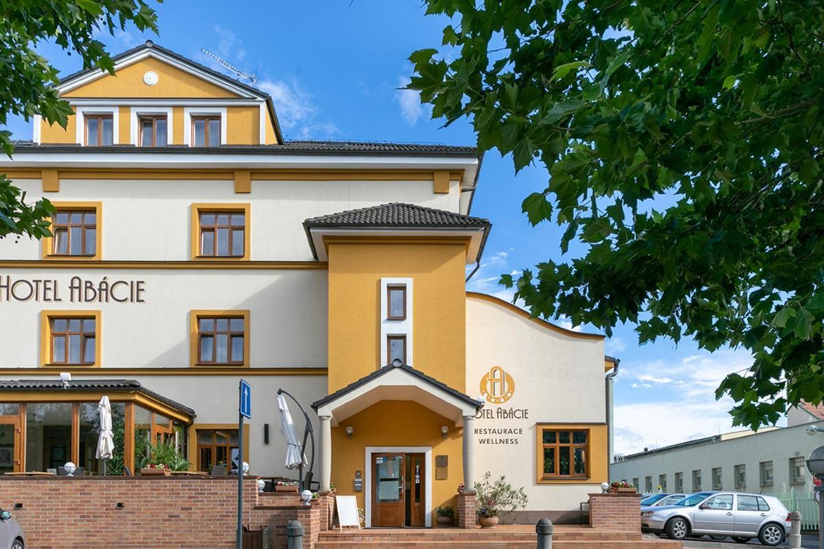 Hotel Abacie & Wellness Valašské Meziříčí Eksteriør billede