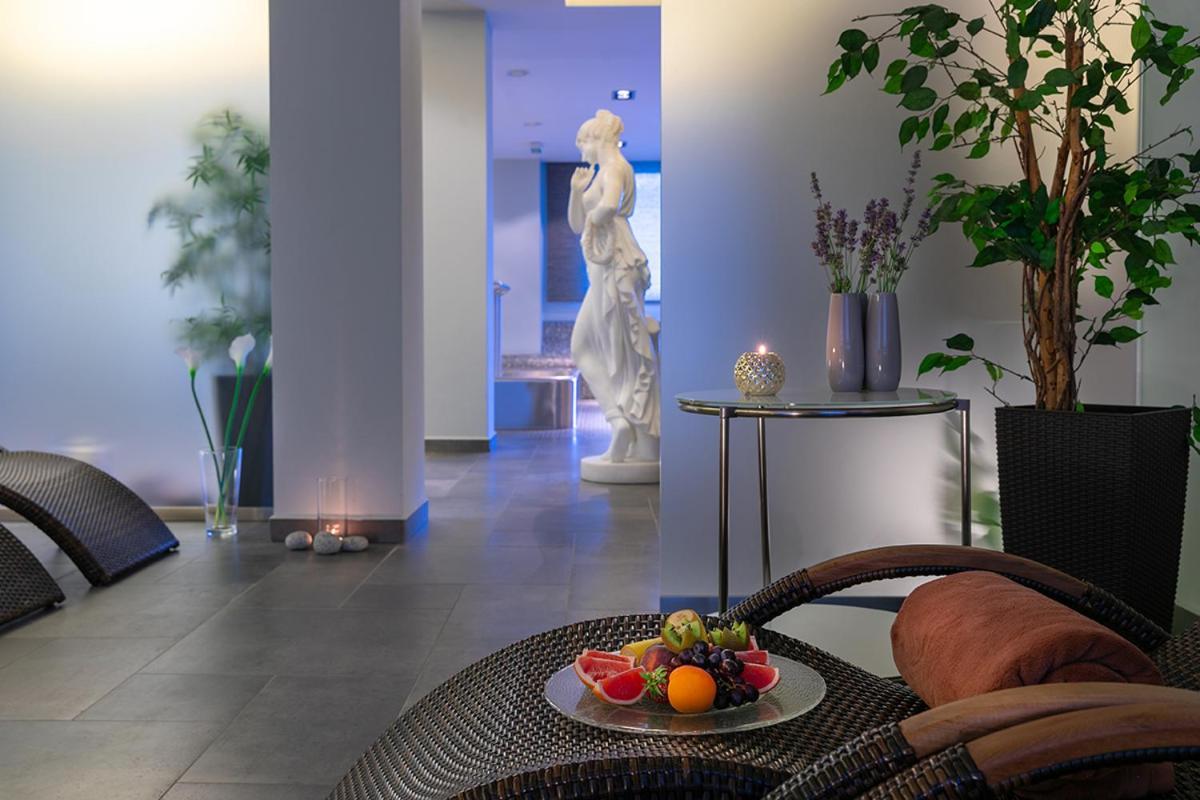 Hotel Abacie & Wellness Valašské Meziříčí Eksteriør billede