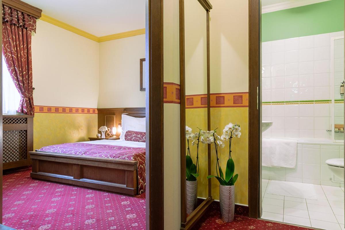 Hotel Abacie & Wellness Valašské Meziříčí Eksteriør billede